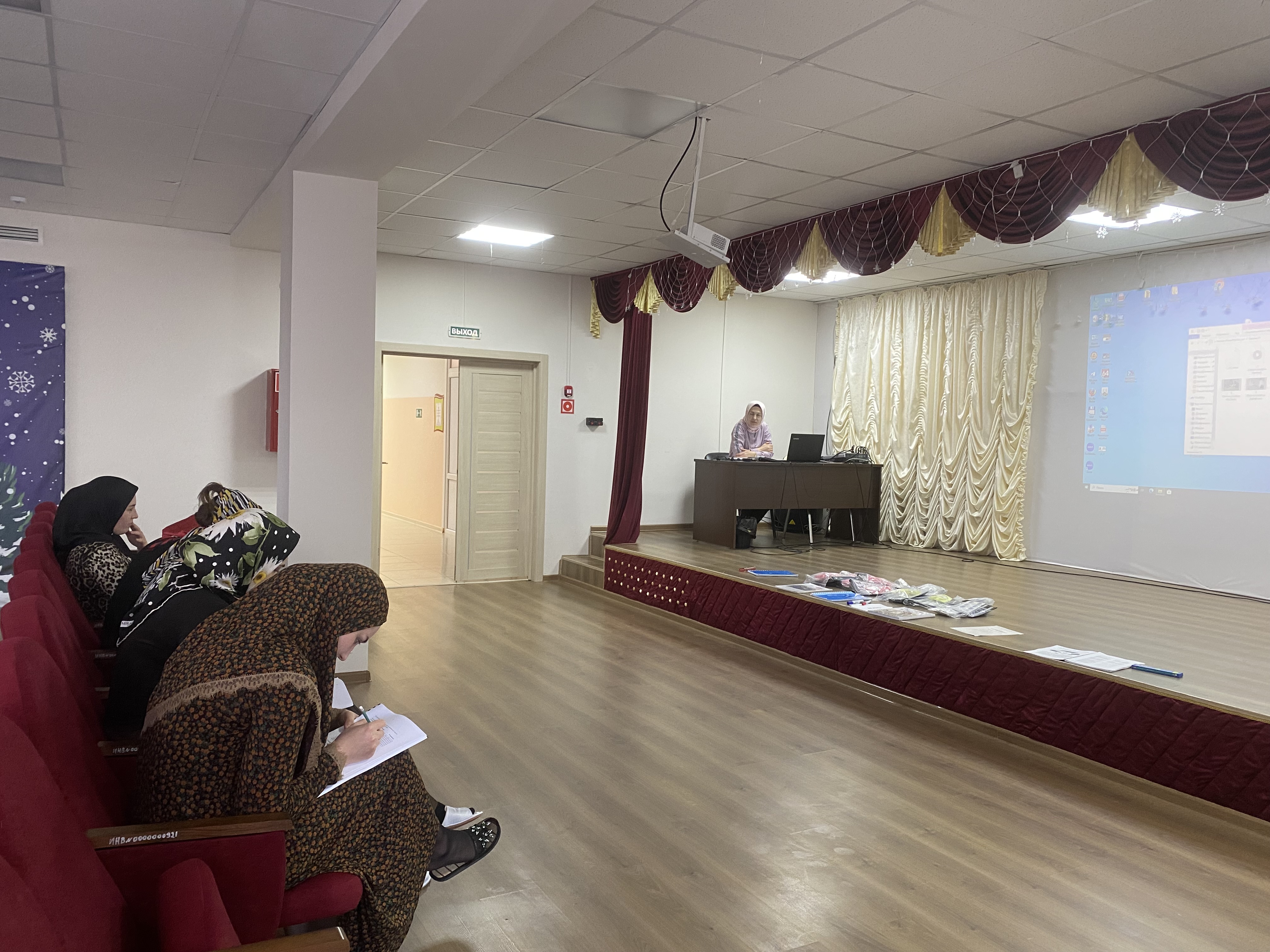 Социальный проект "Ты да я, да мы с тобой" - даёт шанс любому из нас стать для детей с аутизмом долгожданным светом в окне!